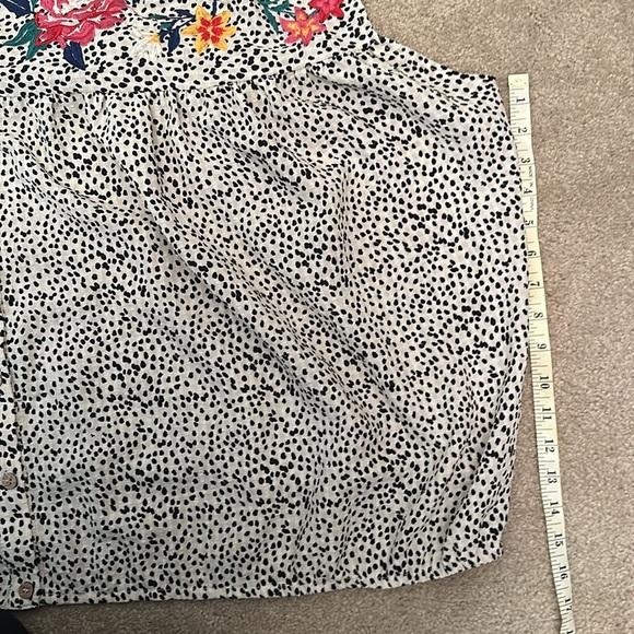 Oddy Women’s Black Spotted Button Down Oversized Blouse Floral Embroidery Medium - Picture 6 of 8